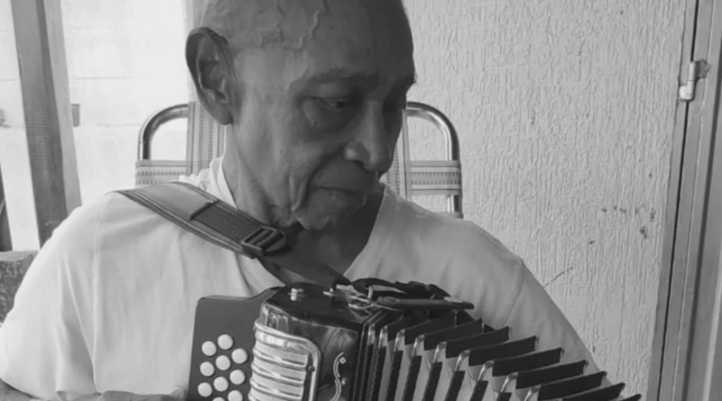 Falleció Ovidio ‘Villo’ Granados, juglar vallenato y legendario reparador de acordeones