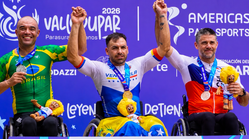 Richard Espinoza lleva a  Venezuela a lo más alto del podio en Valledupar