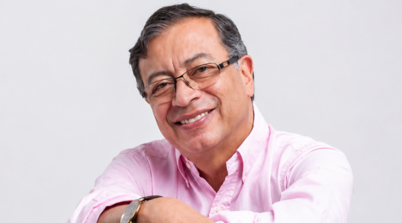 Ex presidente Gustavo Petro pidió permiso al Senado para salir del país durante un año