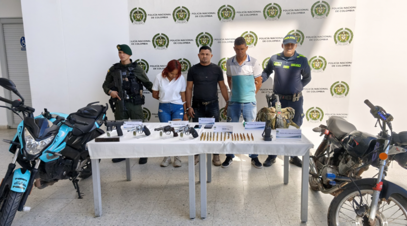 Tres capturados y armas incautadas en operativo contra el Clan del Golfo en el Cesar